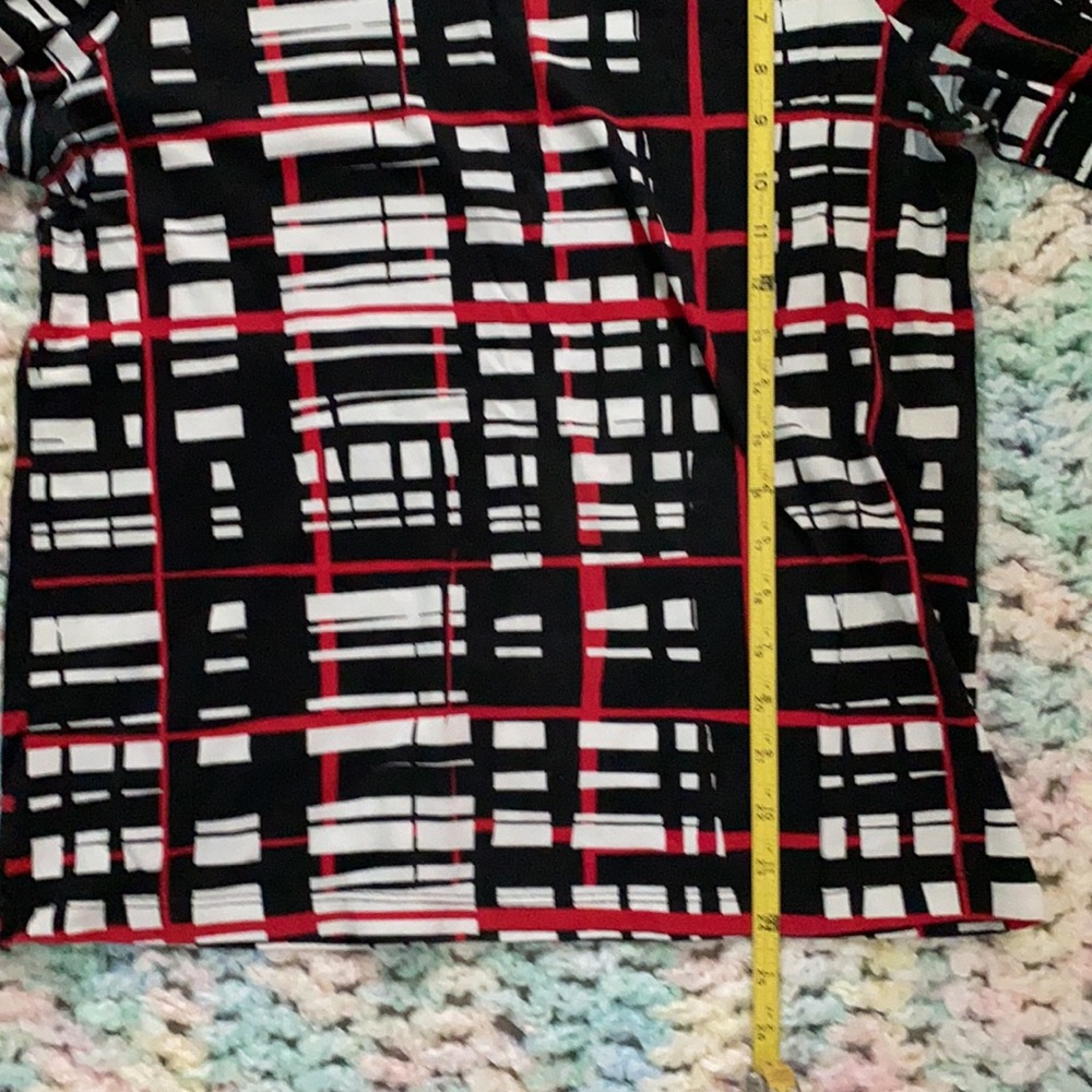 Chico’s Long Sleeve lightweight top - Picture 3 of 6